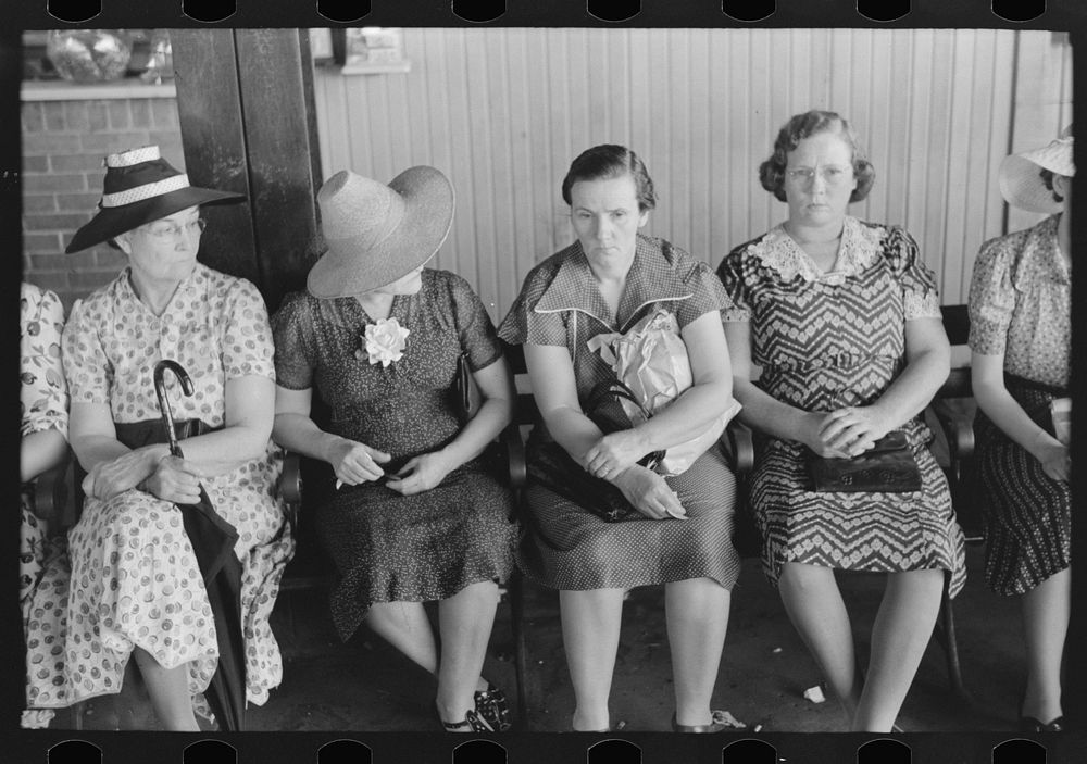 Women waiting for streetcar at terminal, Oklahoma City, Oklahoma by Russell Lee