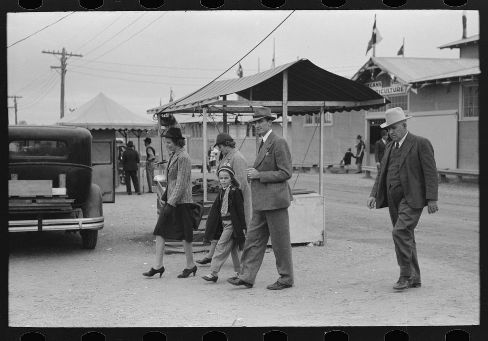 Family at Gonzales, Texas, county fair by Russell Lee