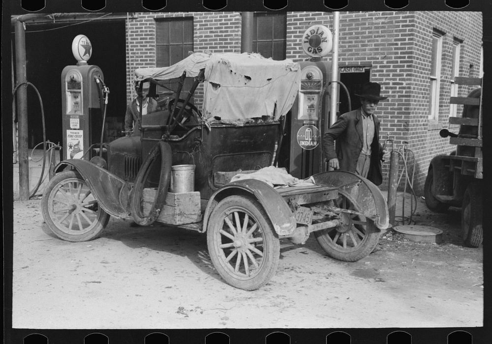 Farmer's car, Brownwood, Texas by Russell Lee