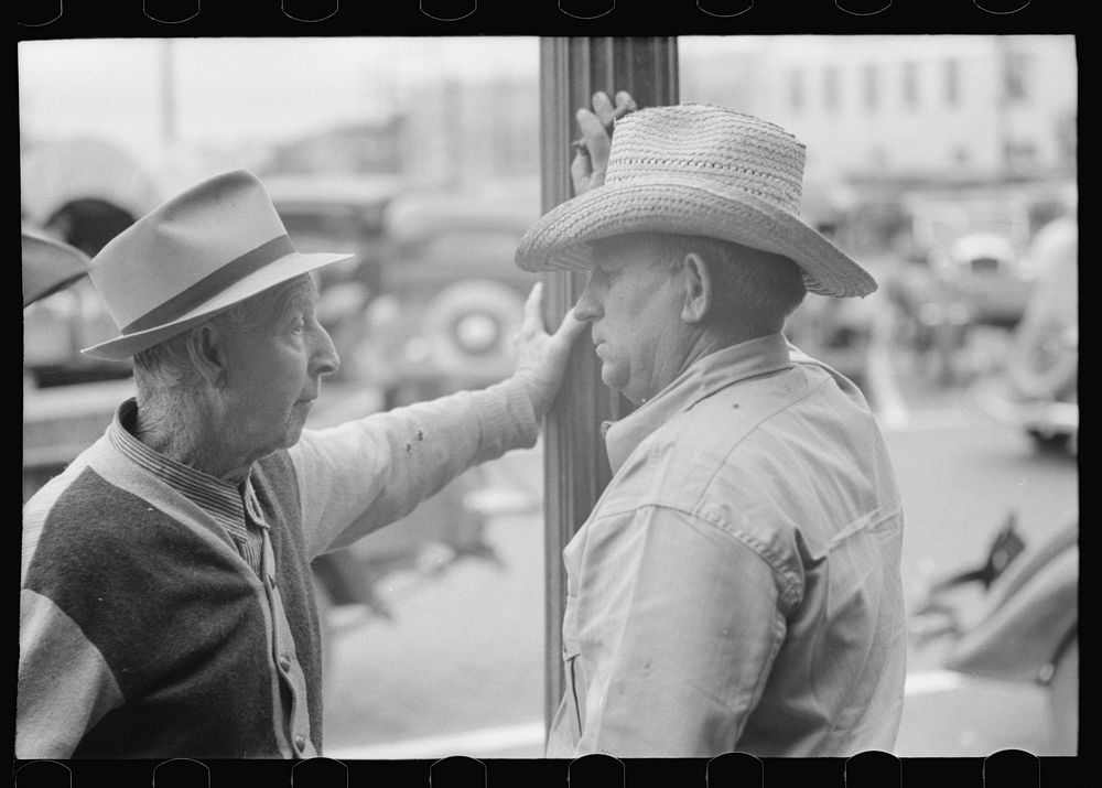 [Untitled photo, possibly related to: Farmer, market square, Waco, Texas] by Russell Lee