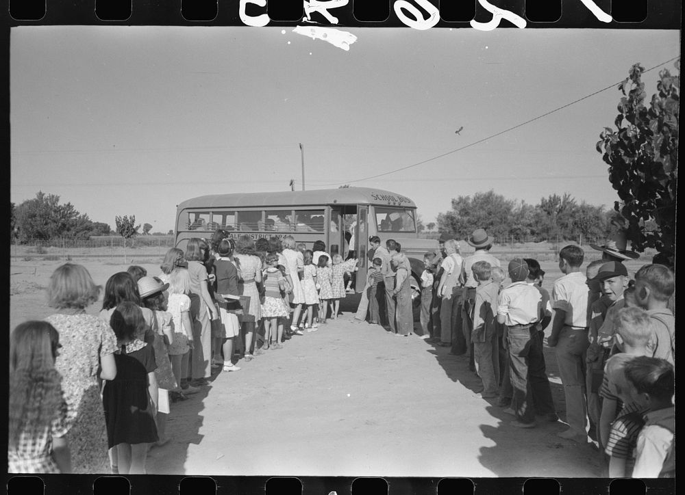 [Untitled photo, possibly related to: Children of migratory laborers who are living at migratory labor camp at Agua Fria…
