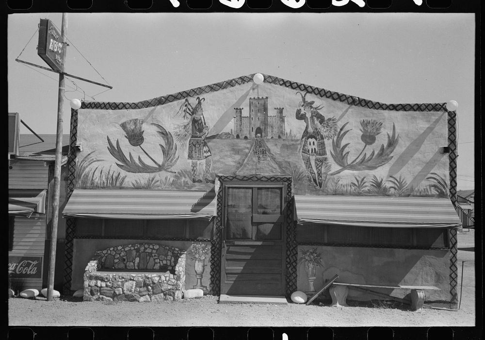 Beer joint showing indigenous decoration, Maricopa County, Arizona by Russell Lee