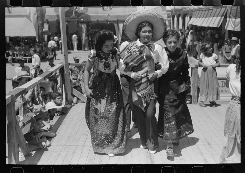 Spanish-American native dance. Fiesta at Taos, New Mexico by Russell Lee