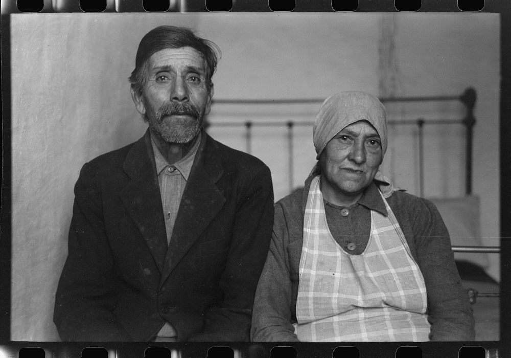 Old couple of Spanish extraction, Concho, Arizona by Russell Lee
