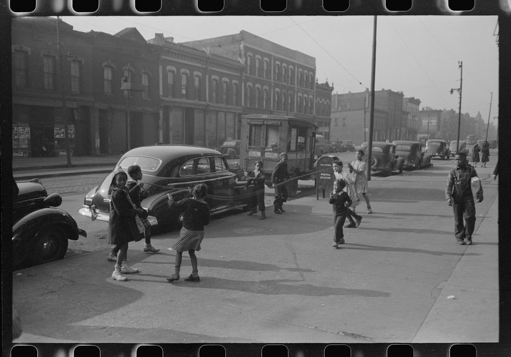 [Untitled photo, possibly related to: Children, South Side of Chicago, Illinois] by Russell Lee