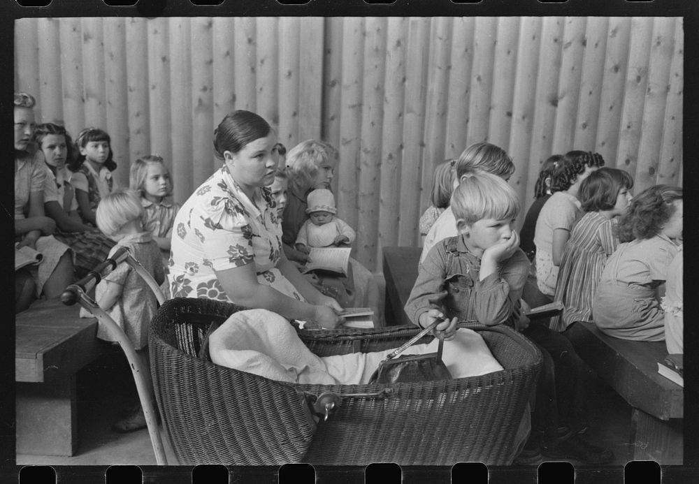 [Untitled photo, possibly related to: Sunday school, FSA (Farm Security Administration) farm workers community, Woodville…
