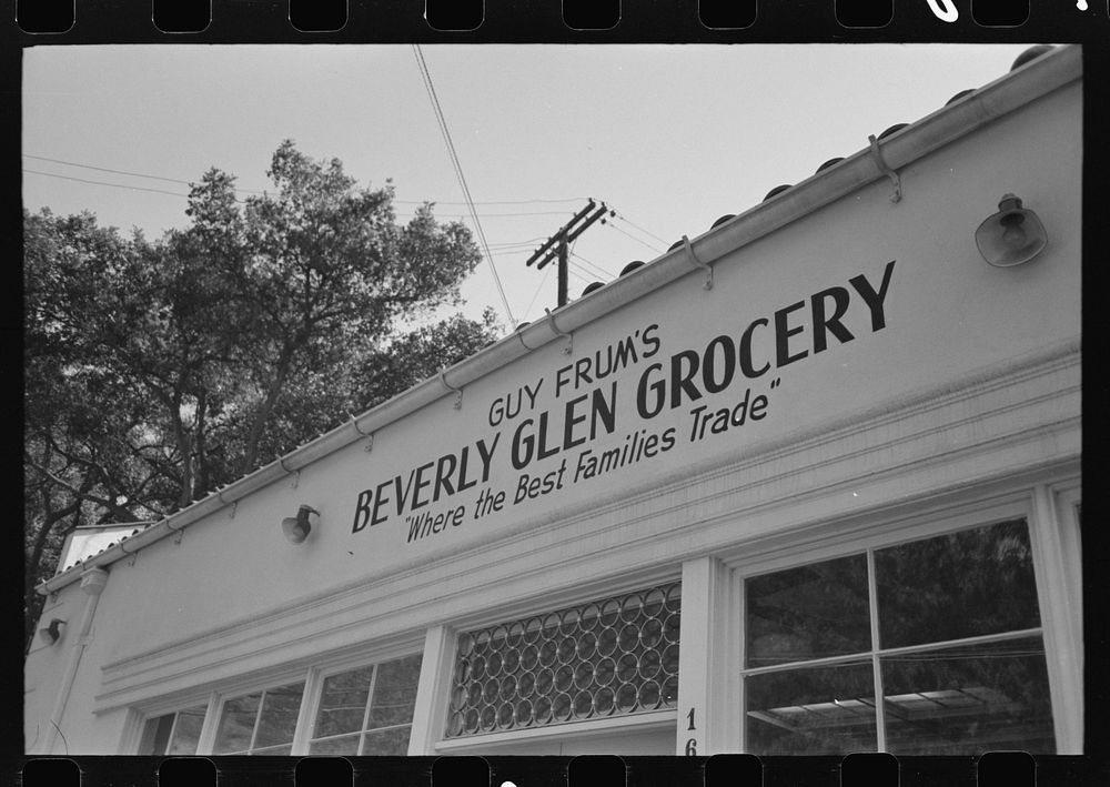 Los Angeles County, California. Grocery store at Beverly Glen by Russell Lee