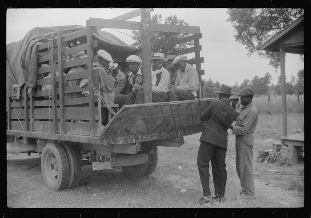 Truckload of migrants ready to leave Belcross, North Carolina for another job at Onley, Virginia. Sourced from the Library…