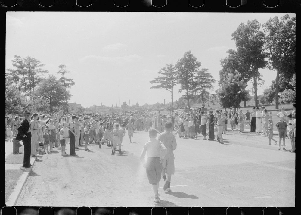 [Untitled photo, possibly related to: Soapbox auto race at July 4th celebration at Salisbury, Maryland]. Sourced from the…
