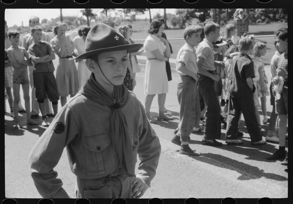 Boy Scouts acting as guard during soapbox auto race on July 4th at Salisbury, Maryland. Sourced from the Library of Congress.