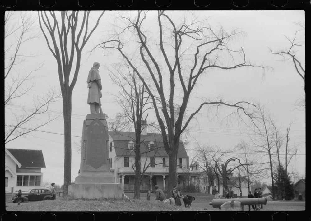 A square in Colchester, Connecticut. Sourced from the Library of Congress.