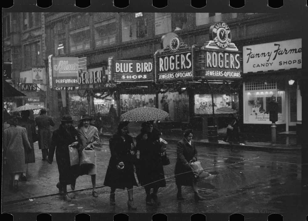 [Untitled photo, possibly related to: Snow in Providence, Rhode Island]. Sourced from the Library of Congress.