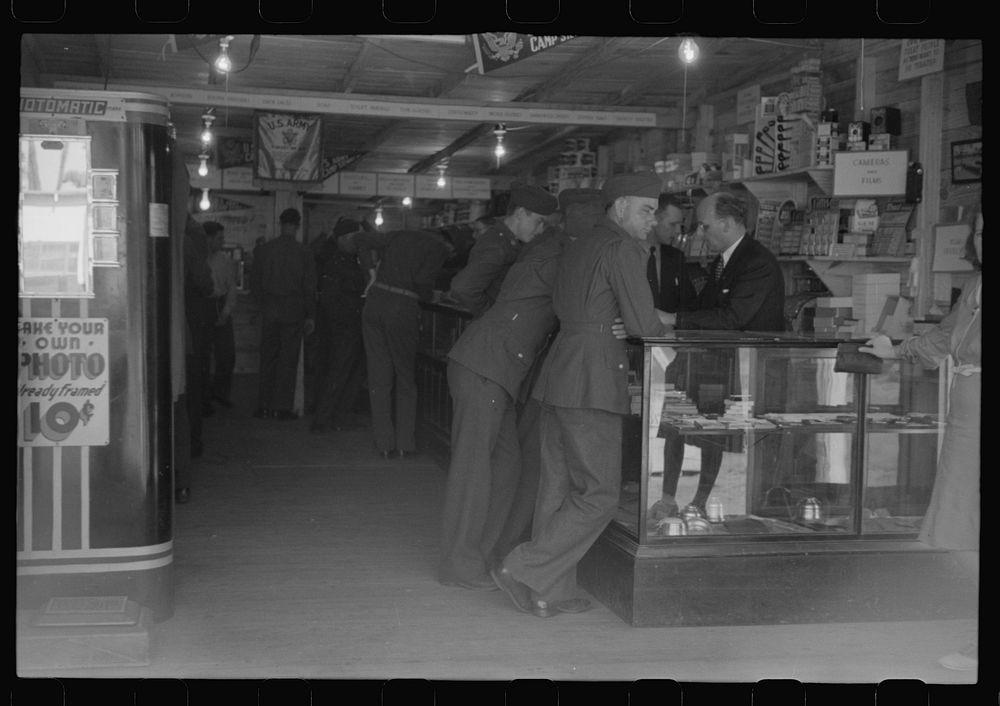 Stores selling novelty goods and Free Photo rawpixel