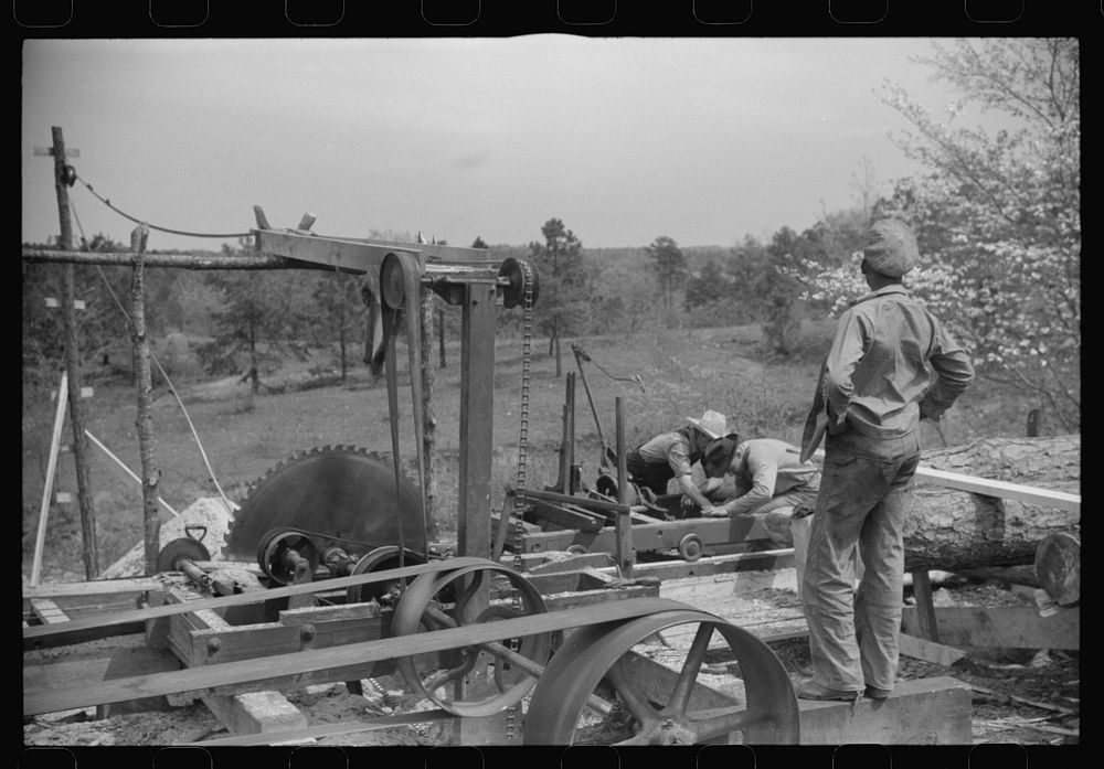 Sawmill in Heard County, Georgia. Sourced from the Library of Congress.