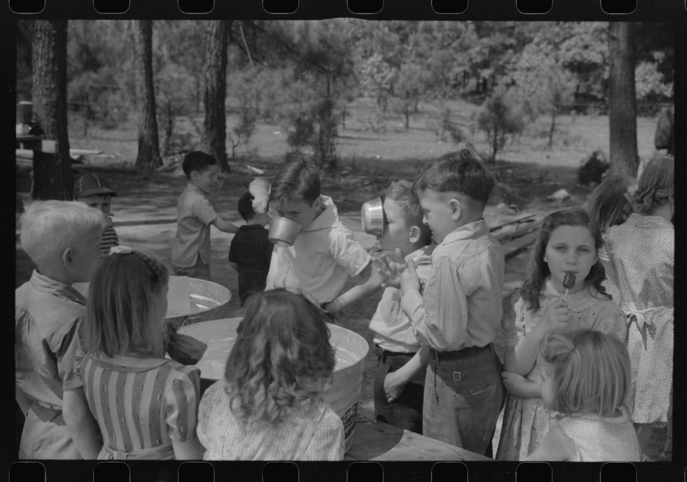 [Untitled photo, possibly related to: At the May Day pageant in Siloam, Greene County, Georgia]. Sourced from the Library of…