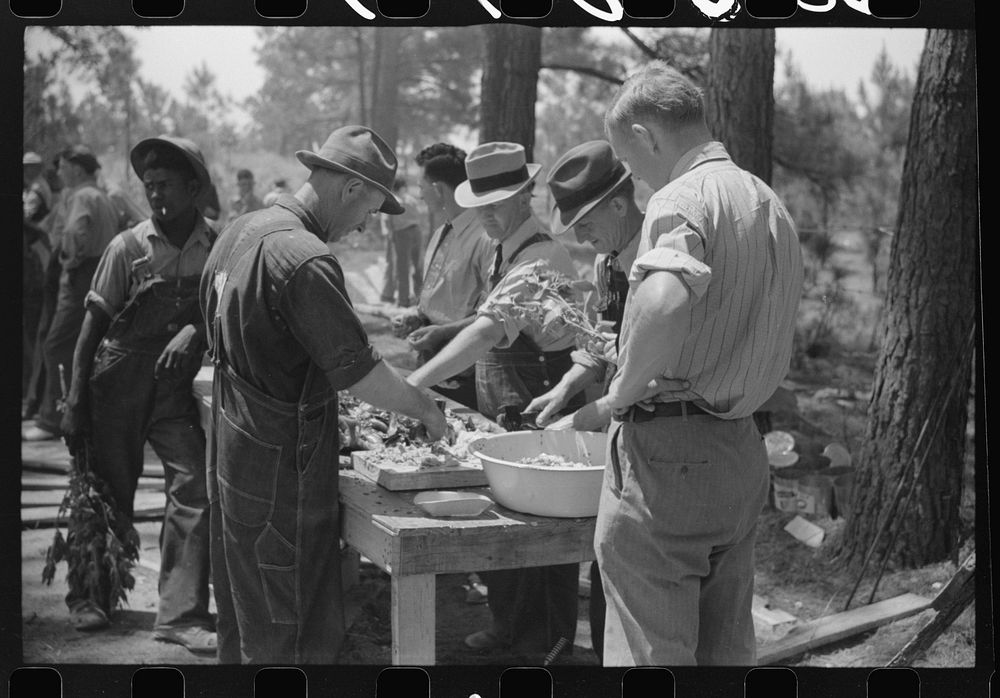 Making barbecue at the May Day pageant in Siloam, Greene County, Georgia. Sourced from the Library of Congress.