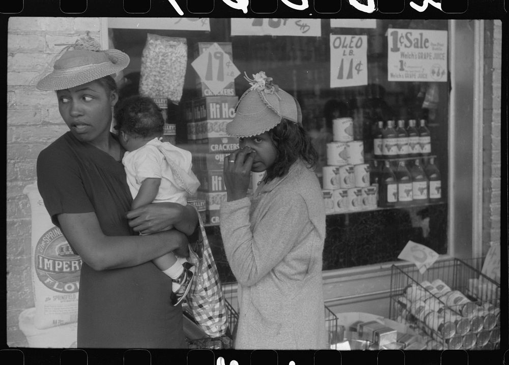 [Untitled photo, possibly related to: Saturday afternoon in Greensboro, Georgia]. Sourced from the Library of Congress.