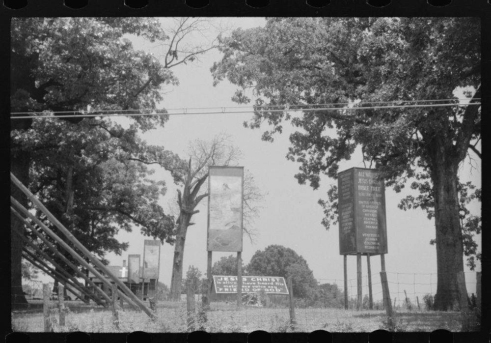 A religious arbor in Eutaw, Alabama. Sourced from the Library of Congress.