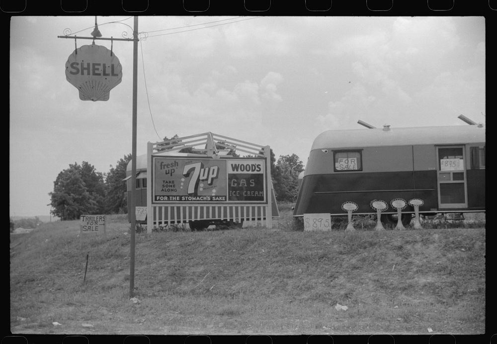 Trailers for sale near Childersburg, Alabama. Sourced from the Library of Congress.