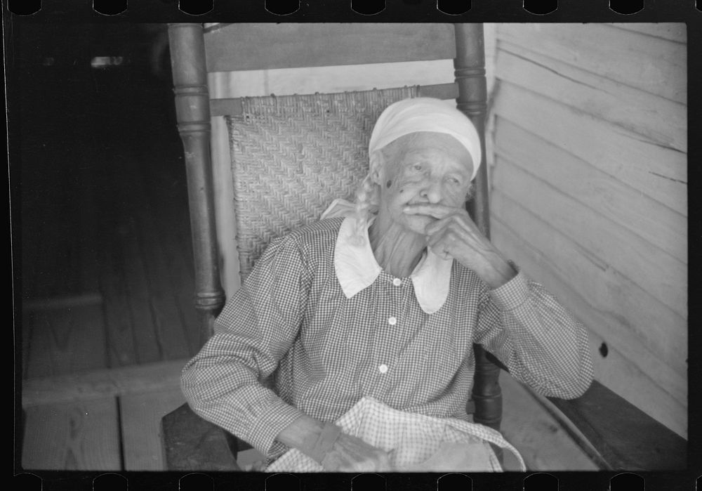 [Untitled photo, possibly related to: Ex-slave mulatto woman in northern Greene County, Georgia]. Sourced from the Library…