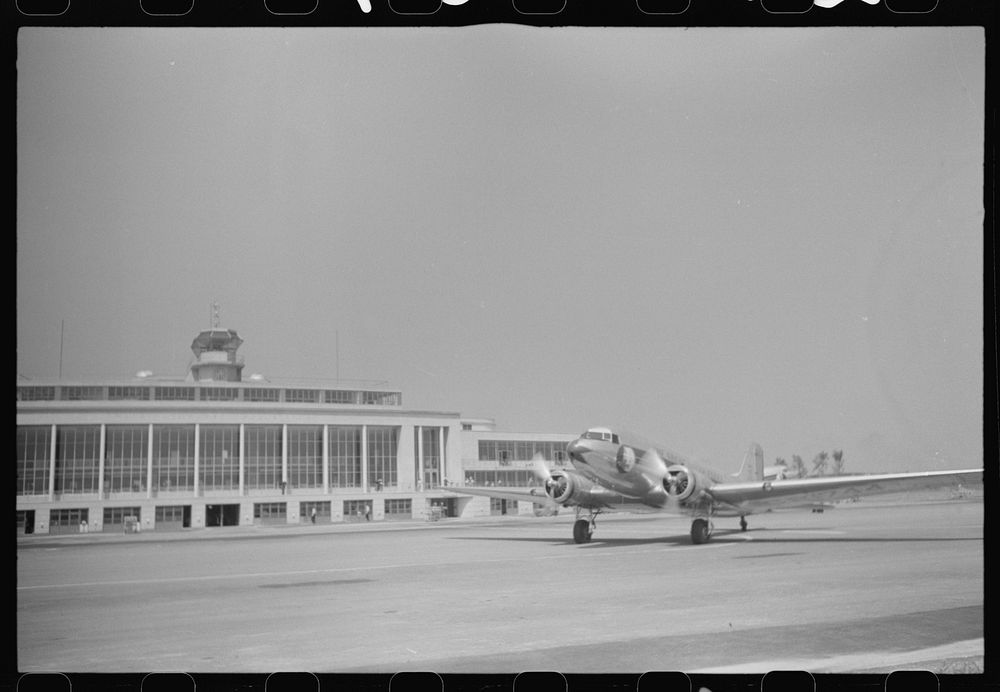 A plane taxiing off at the municipal airport in Washington, D.C.. Sourced from the Library of Congress.