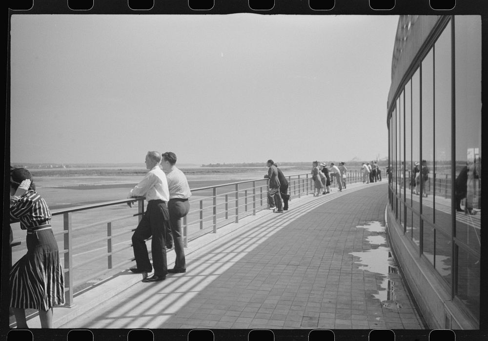 Visitors on the observation platform at the municipal airport in Washington, D.C.. Sourced from the Library of Congress.