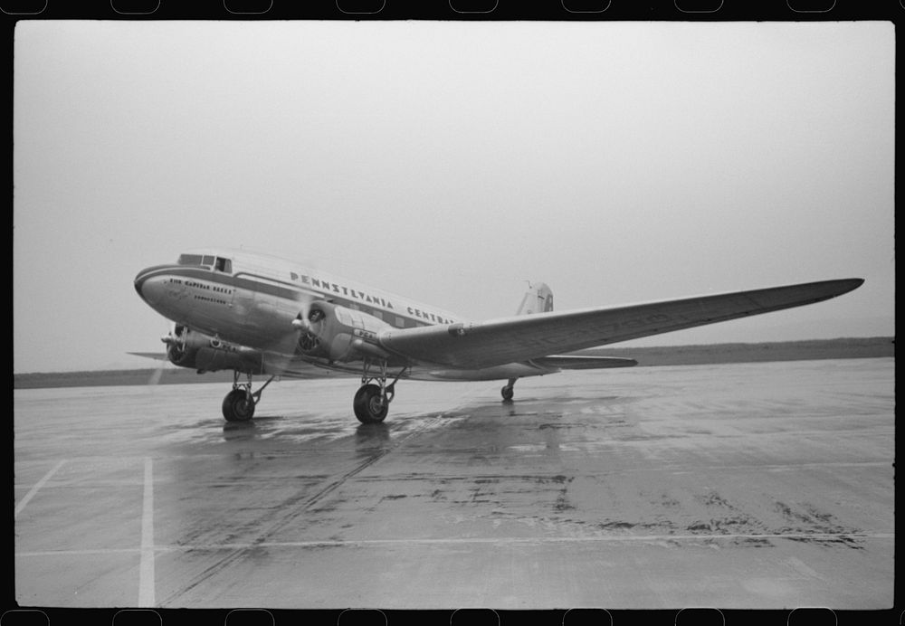 [Untitled photo, possibly related to: A plane taxiing off to the main runway at the municipal airport, in Washington, D.C.].…