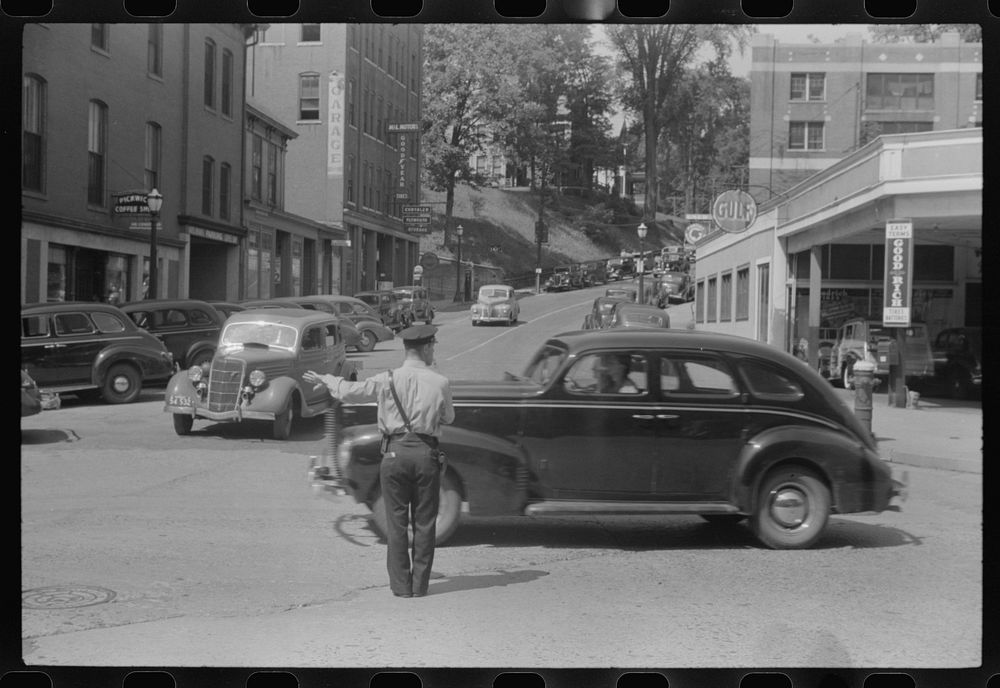 [Untitled photo, possibly related to: Traffic cop in Brattleboro, Vermont]. Sourced from the Library of Congress.