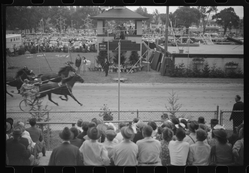 At the finish line of the sulky races at the Rutland Fair, Vermont. Sourced from the Library of Congress.