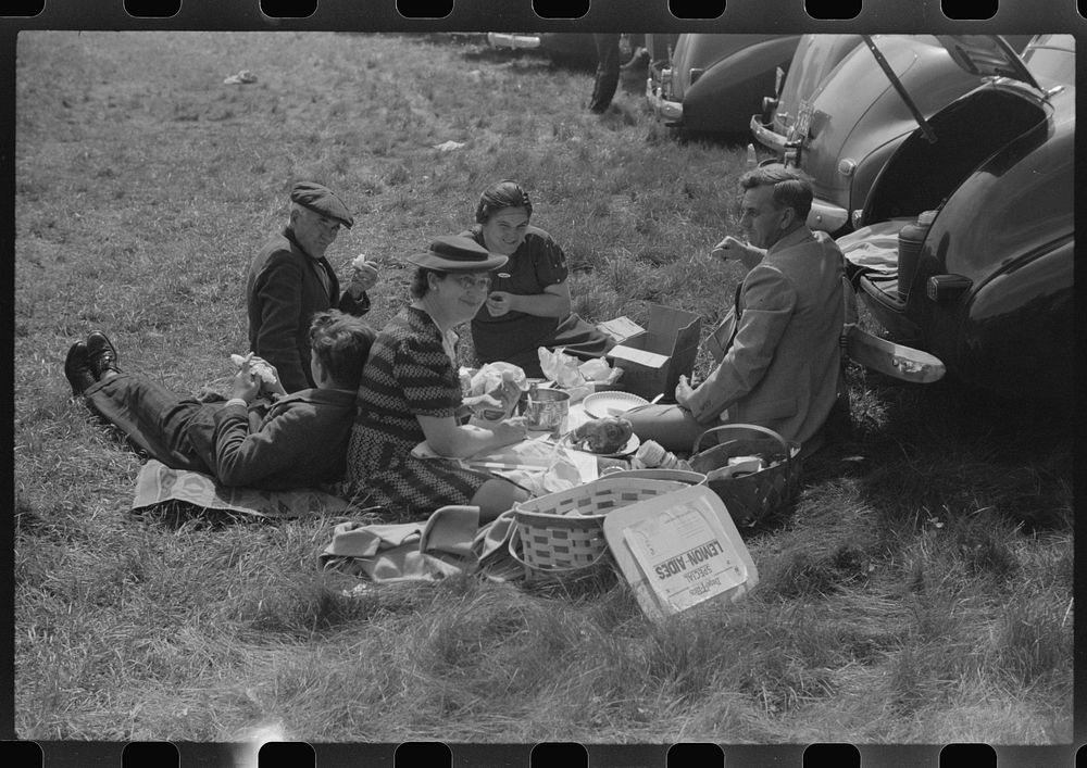Picnic lunch at the Rutland Fair, Rutland, Vermont. Sourced from the Library of Congress.