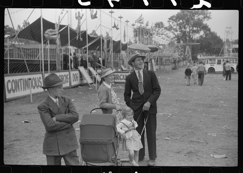 Visitors at the Champlain Valley Exposition, Essex Junction, Vermont. Sourced from the Library of Congress.
