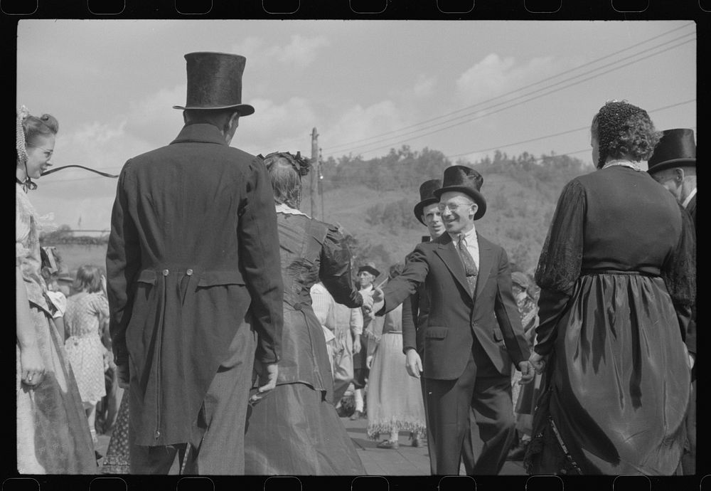Old fashioned dances at the "World's Fair" in Tunbridge, Vermont. Sourced from the Library of Congress.