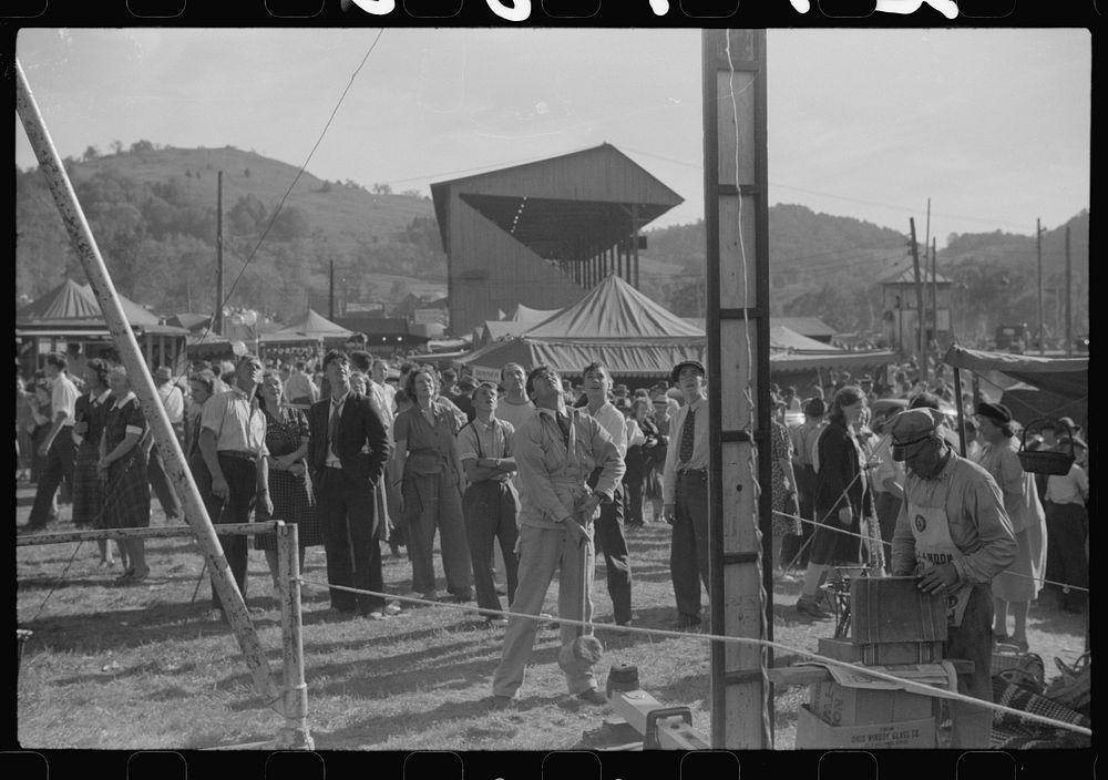 At the "World's Fair" in Tunbridge, Vermont. Sourced from the Library of Congress.
