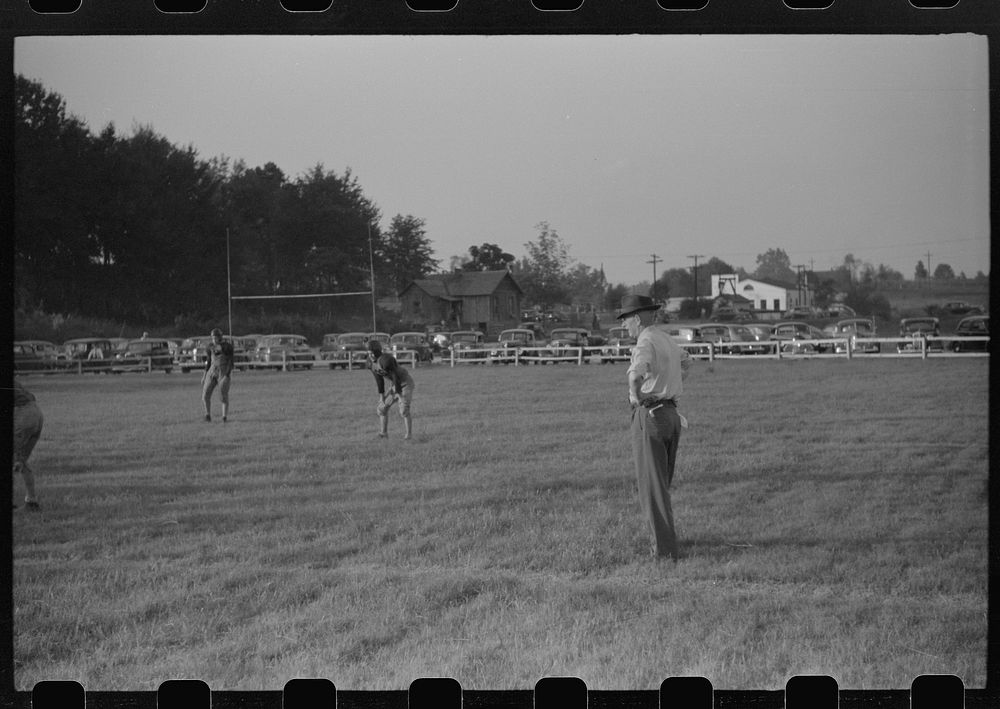 [Untitled photo, possibly related to: Greensboro, Greene County, Georgia. Football game]. Sourced from the Library of…