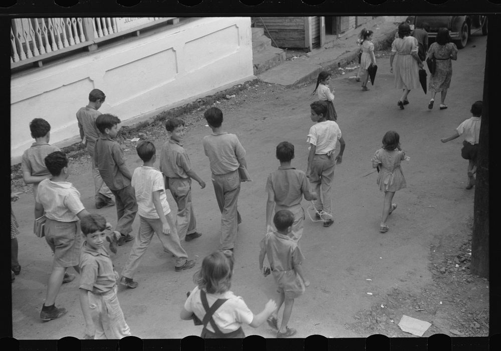 Children coming home from school, Barranquitas, Puerto Rico. Sourced from the Library of Congress.