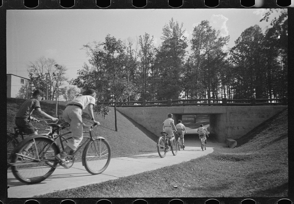 Underpass, Greenbelt, Maryland. Sourced from the Library of Congress.