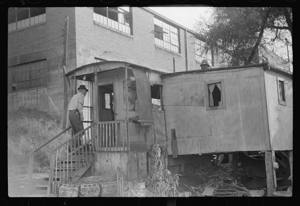 Shack by river, Charleston, West Virginia. Sourced from the Library of Congress.