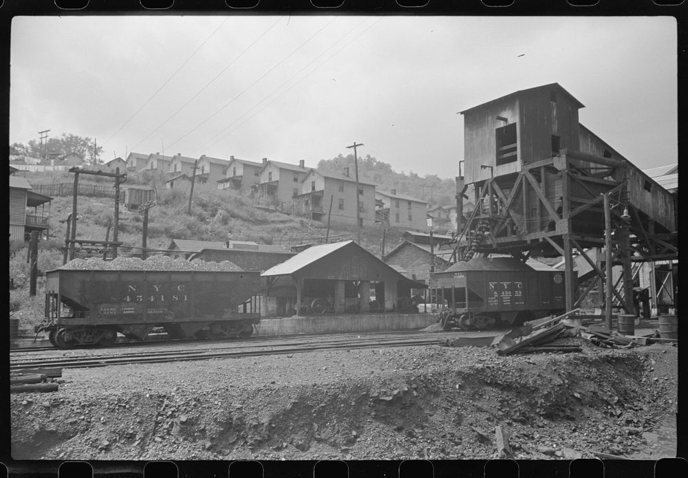 Company houses, coal mining section, Pursglove, Scotts Run, West Virginia. Sourced from the Library of Congress.