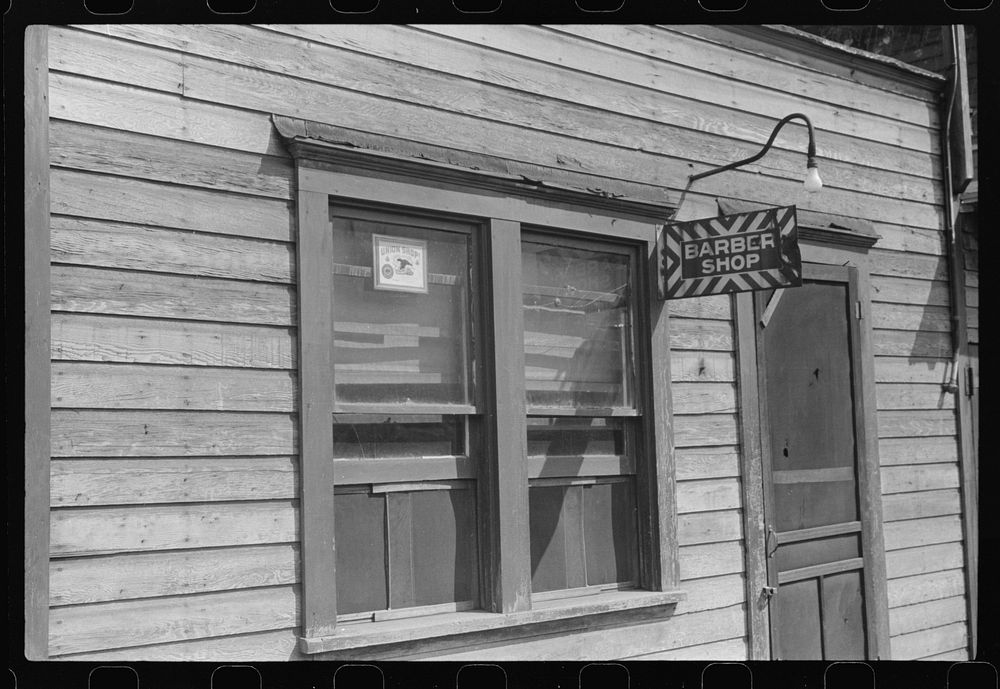 Union barber shop in mining town, Scotts Run, West Virginia. Sourced from the Library of Congress.