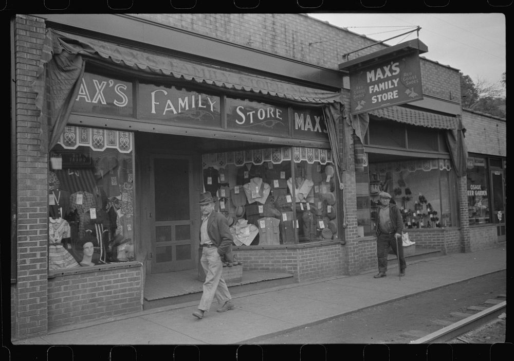 Storefront, mining town, Osage, West Virginia. Sourced from the Library of Congress.