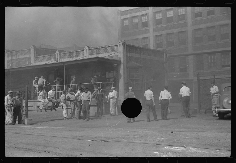 [Untitled photo, possibly related to: Lunch hour, part of Carbon Carbide Company (West Vaco). South Charleston, West…