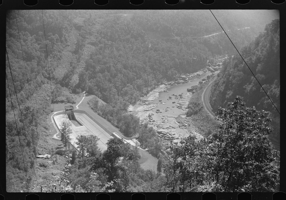 leLance tunnel Gauley Bridge, West Free Photo rawpixel