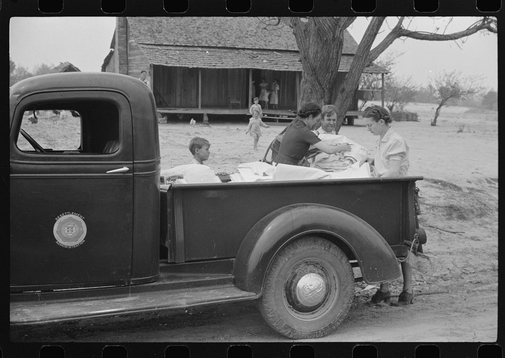 [Untitled photo, possibly related to: Miss Hesterley and Miss Christian, FSA (Farm Security Administration) home economists…