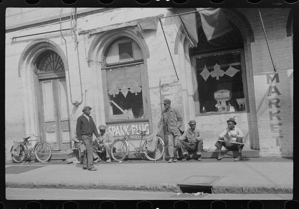 Street corner, Montgomery, Alabama. Sourced from the Library of Congress.