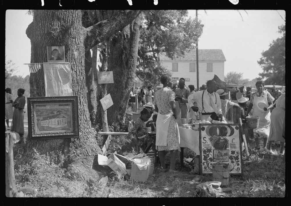 [Untitled photo, possibly related to: Watching a game at Fourth of July celebration, St. Helena Island, South Carolina].…
