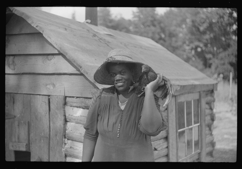 Pauline Clyburn, rehabilitation borrower, Manning, Clarendon County, South Carolina. Sourced from the Library of Congress.