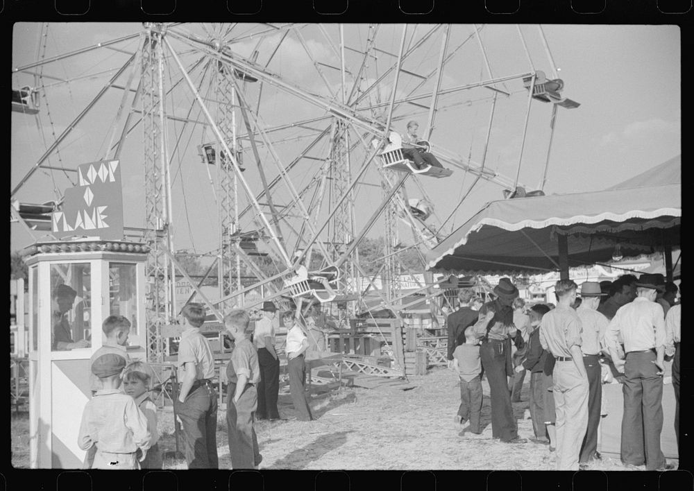 Plant City, Florida, strawberry festival | Free Photo - rawpixel