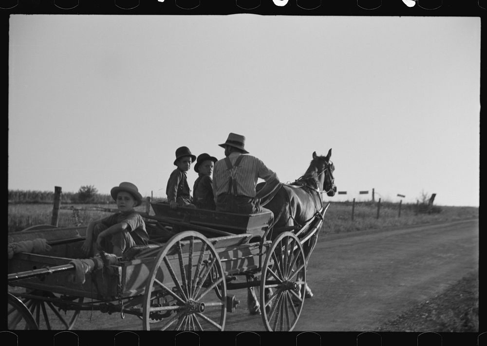 Mennonite farmer going to town, near Lancaster, Pennsylvania. Sourced from the Library of Congress.