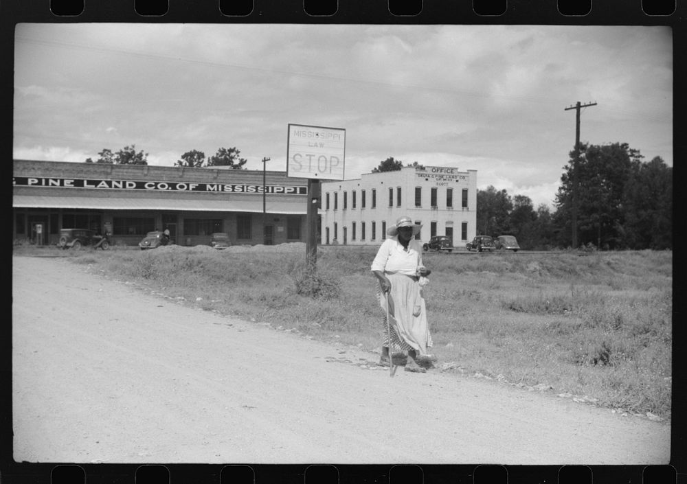 Company stores and offices and clinic of Delta Pine Company cotton plantation, Scott, Mississippi Delta, Mississippi.…
