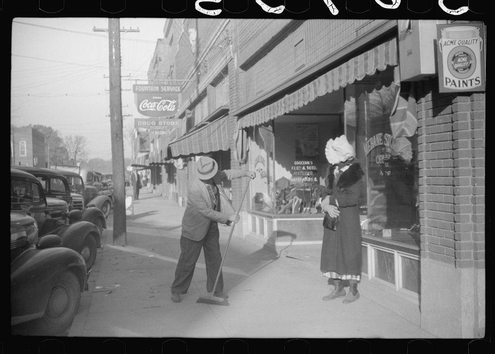 Street in Mebane, North Carolina in morning before tobacco auction sale. Sourced from the Library of Congress.
